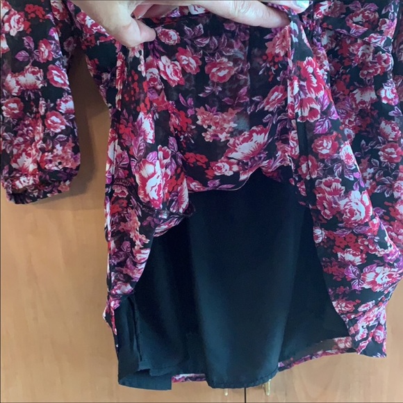 NWT Small Floral Maternity Top - Picture 4 of 10
